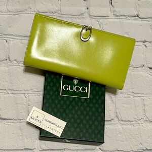 Bright Green Gucci Leather Long Wallet. Two Sided, Silver Hardware. Comes In Box